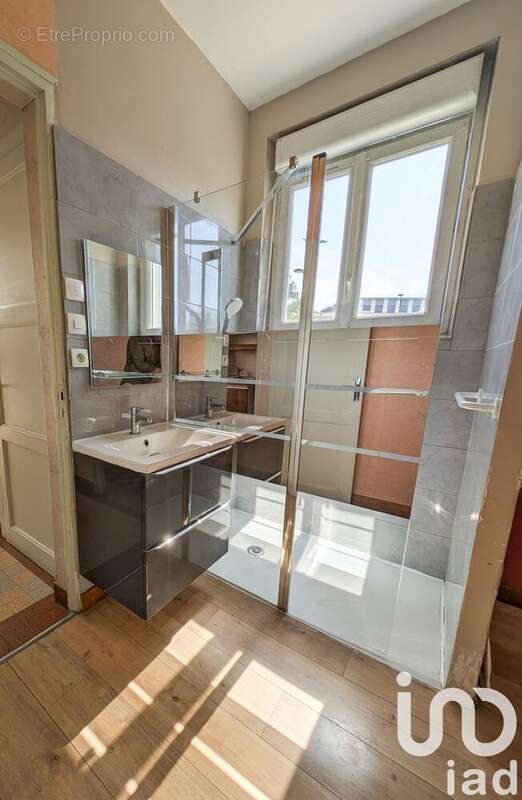 Photo 3 - Maison à ALLONNES