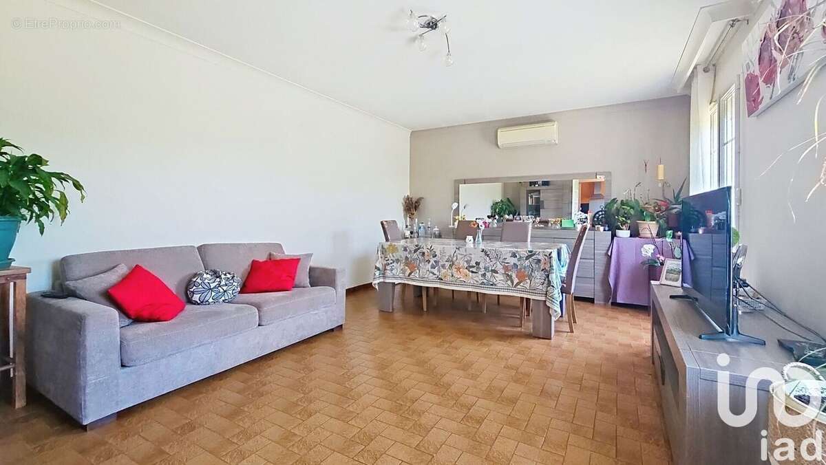 Photo 4 - Maison à MONTBARTIER