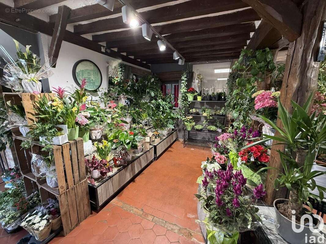 Photo 4 - Commerce à LACROIX-SAINT-OUEN