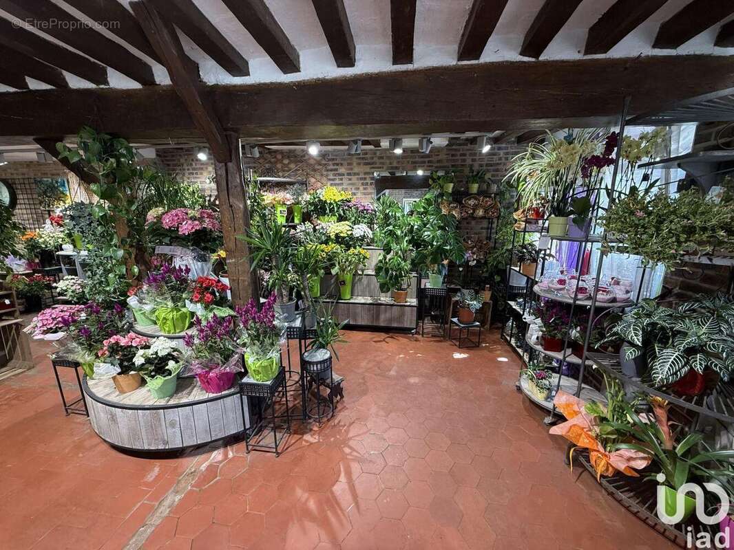 Photo 9 - Commerce à LACROIX-SAINT-OUEN