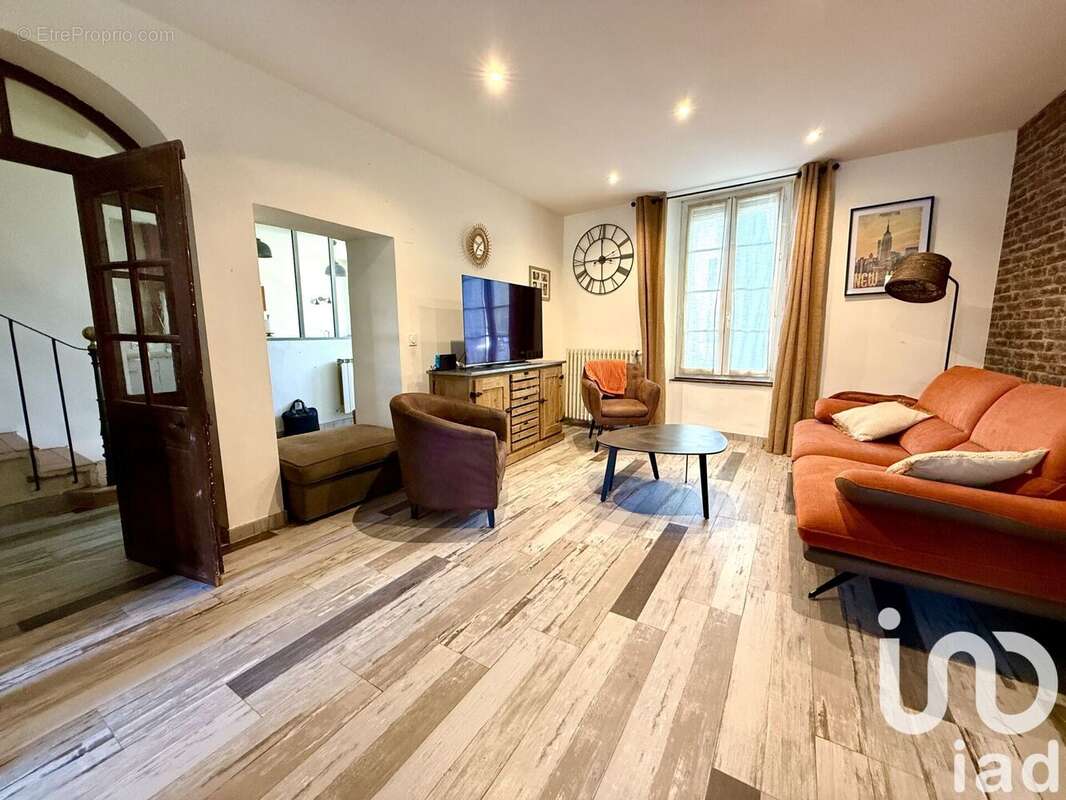 Photo 3 - Maison à SAINTE-CECILE-LES-VIGNES