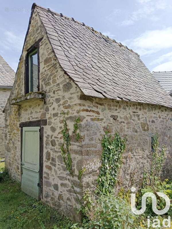 Photo 2 - Maison à MARC-LA-TOUR