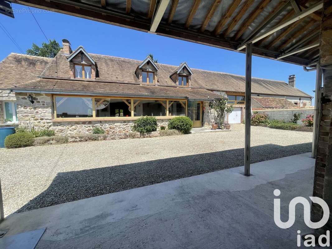 Photo 2 - Maison à SAINT-VALERIEN