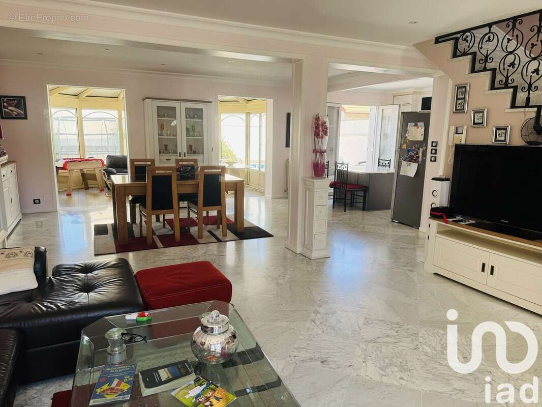 Photo 2 - Maison à MORANGIS