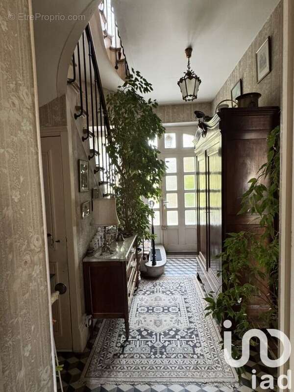 Photo 8 - Maison à CHATENAY-SUR-SEINE