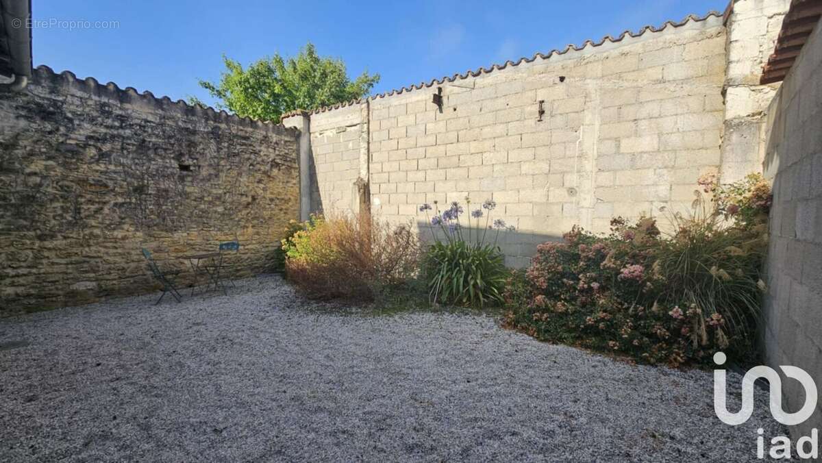 Photo 2 - Maison à RUFFEC