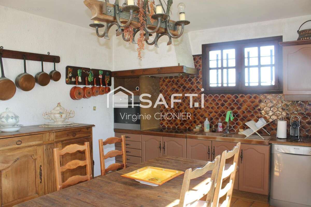 Photo 6 - Maison à SAINT-REMY-EN-ROLLAT