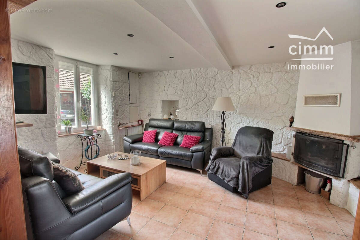 Maison à MARCILLOLES