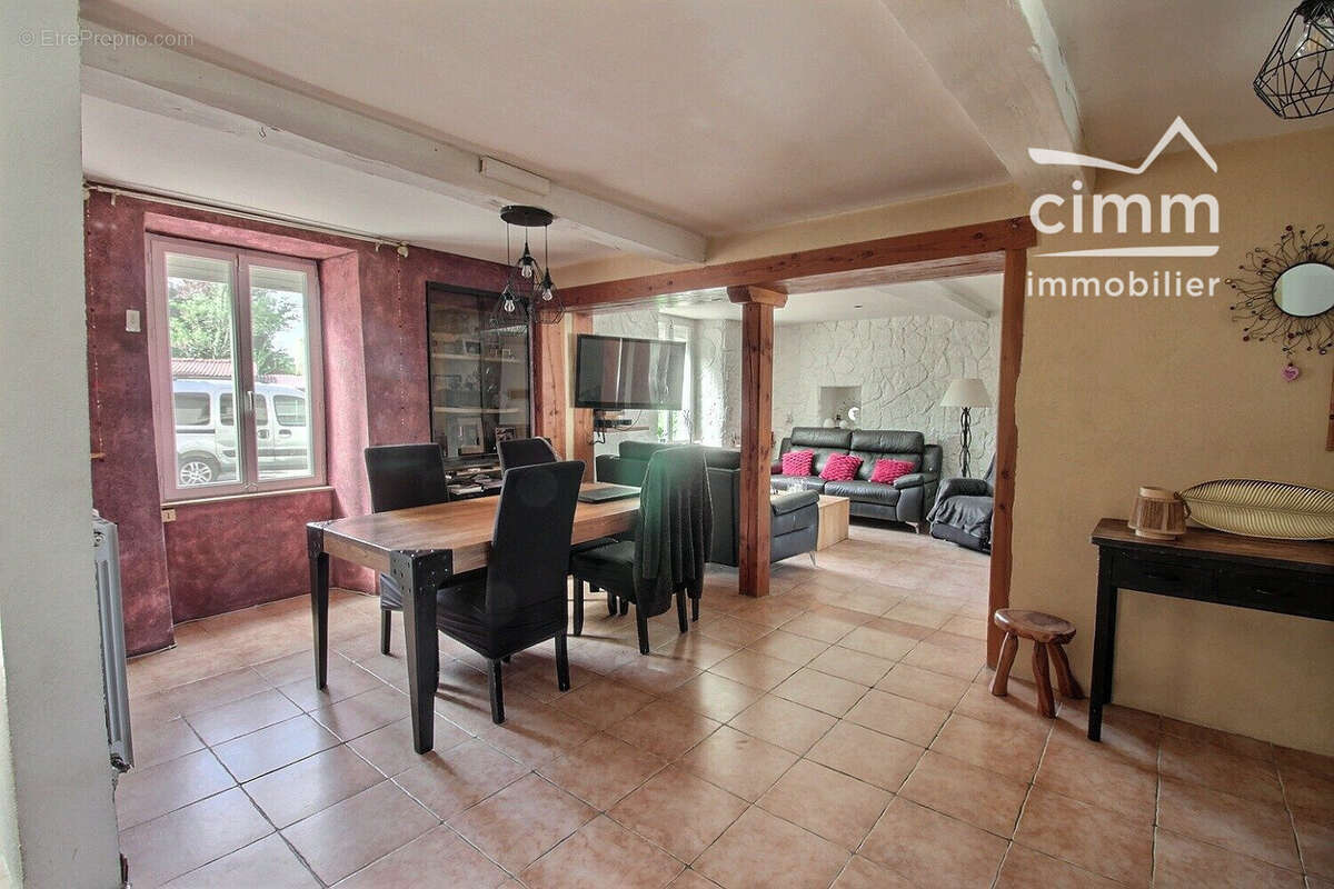 Maison à MARCILLOLES