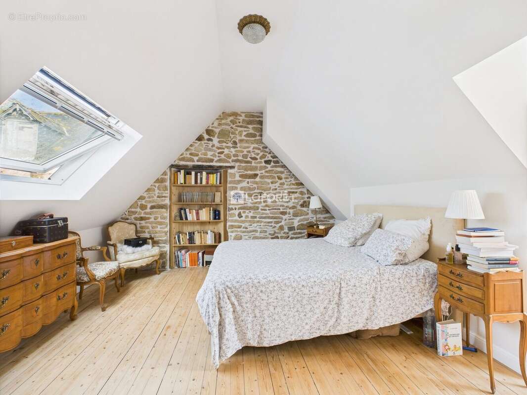 Maison à POULDREUZIC