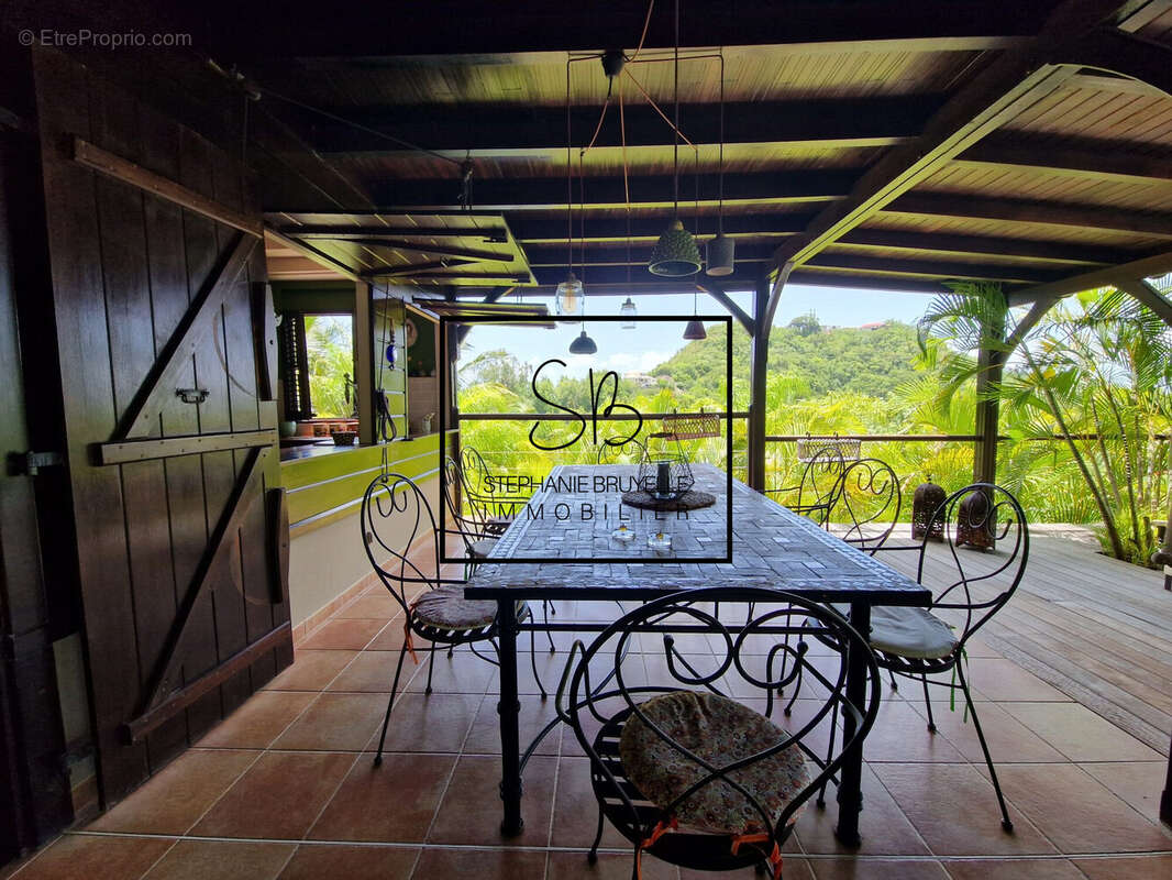 Maison à CASE-PILOTE