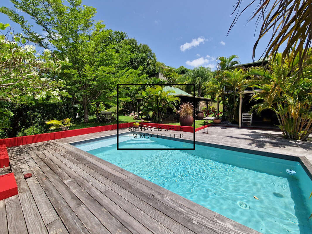 Maison à CASE-PILOTE