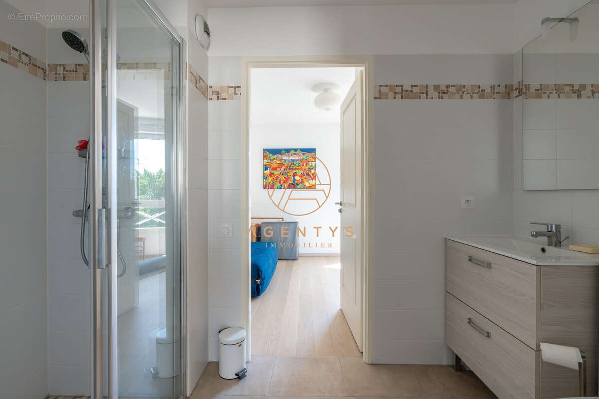 Appartement à LE PERREUX-SUR-MARNE