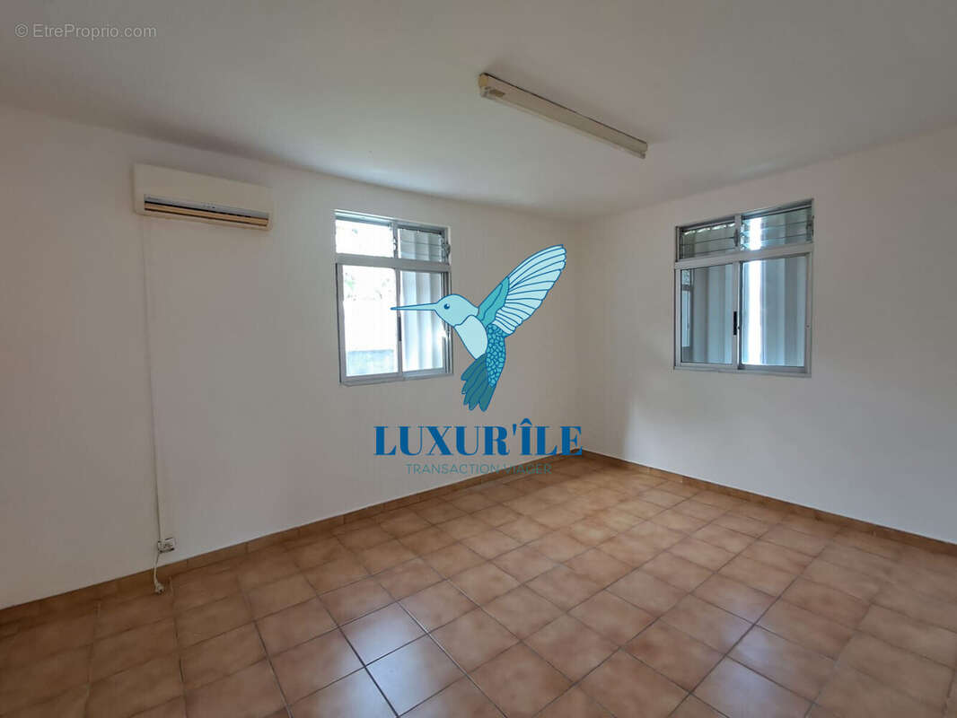 Maison à PETIT-CANAL