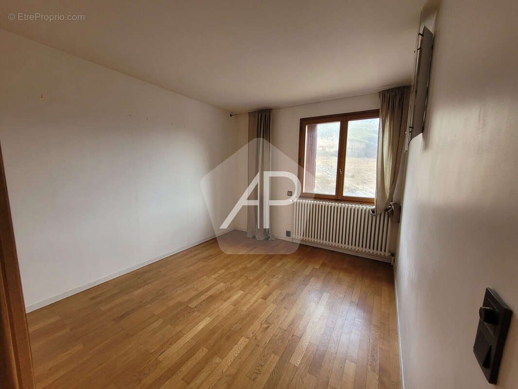 Maison à SAINT-CHAFFREY