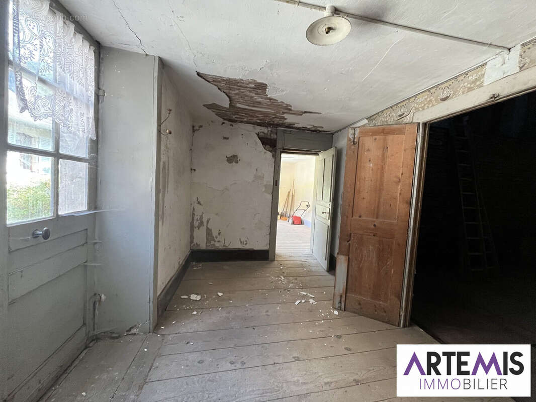 Appartement à ORNANS