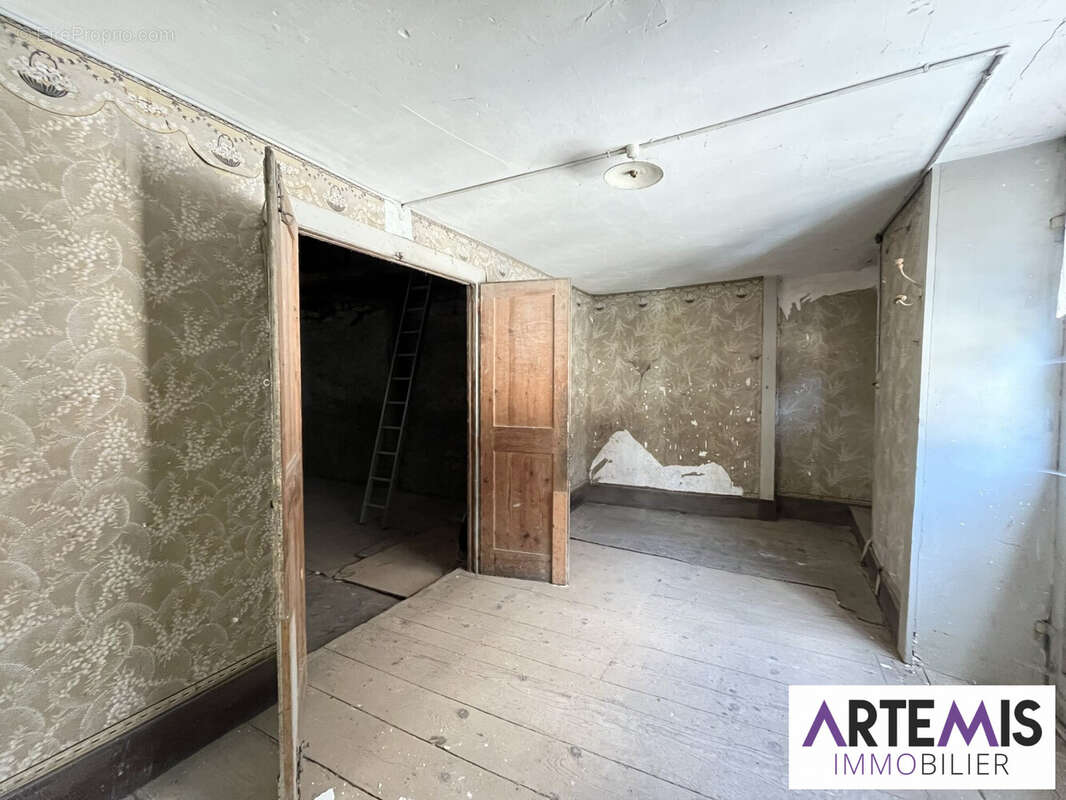 Appartement à ORNANS