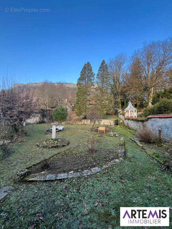 Appartement à ORNANS