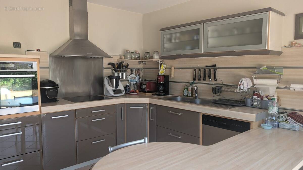 Maison à SAINT-JEAN-DE-LINIERES