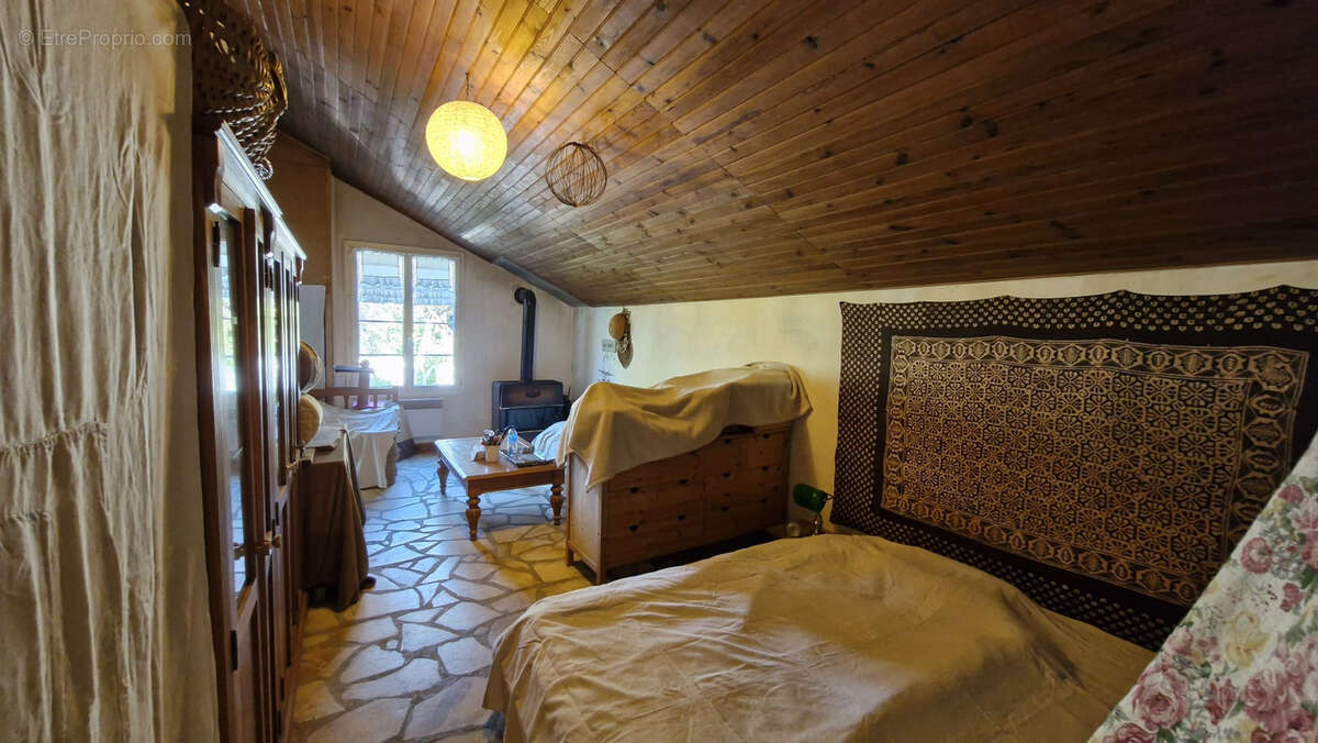 Maison à BOUTENAC-TOUVENT