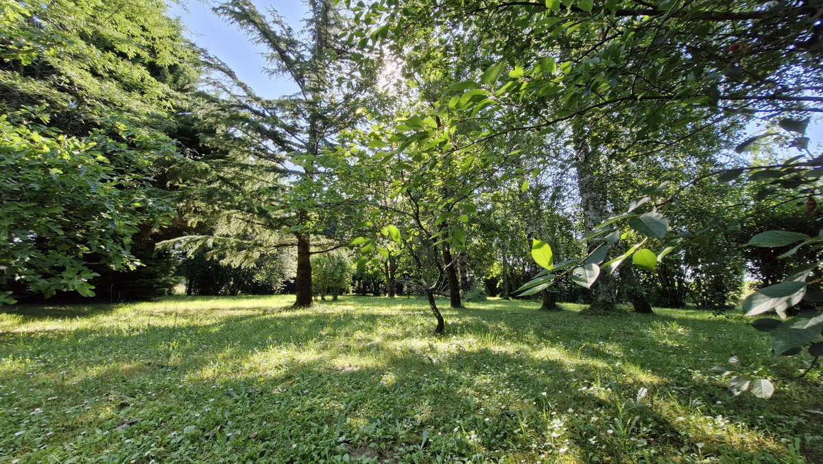 Maison à BOUTENAC-TOUVENT