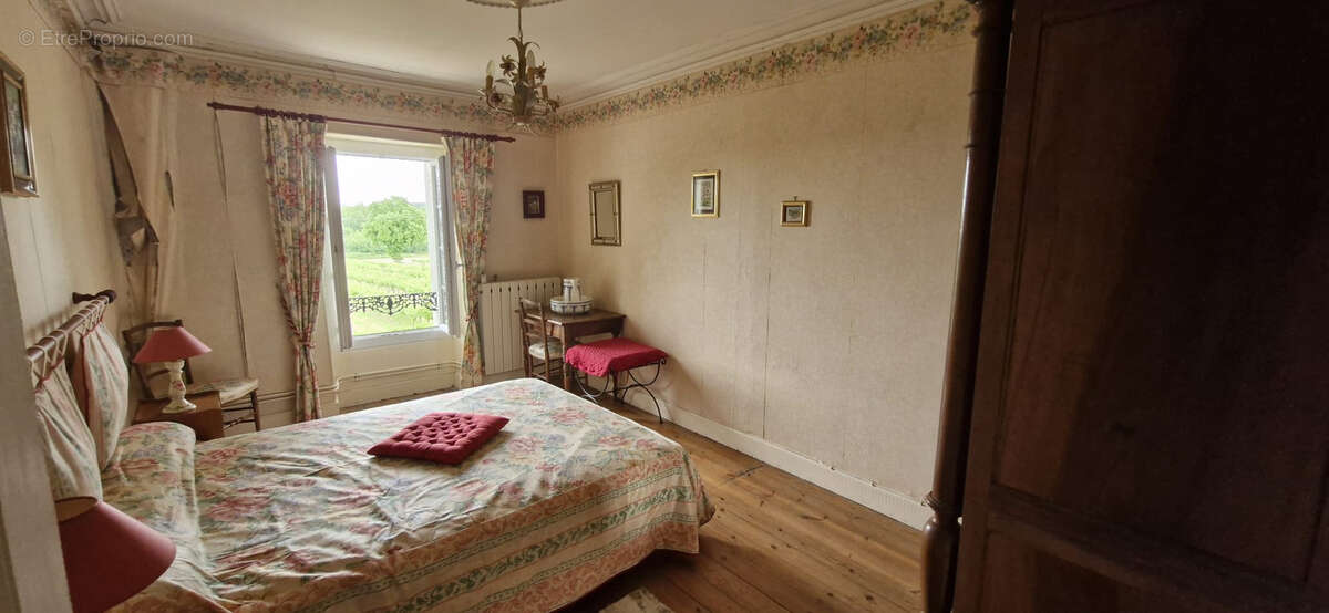 Maison à SAINTE-RAMEE