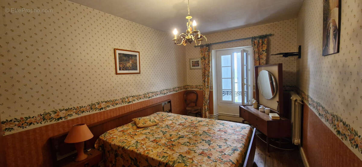 Maison à SAINTE-RAMEE