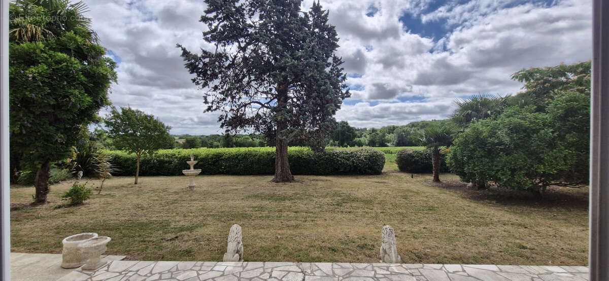 Maison à SAINTE-RAMEE