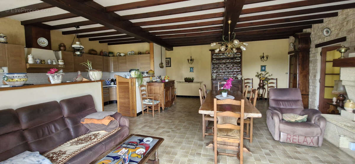 Maison à SAINTE-RAMEE