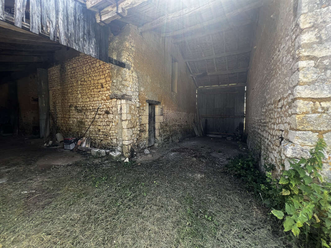 Maison à SAINT-BONNET-SUR-GIRONDE