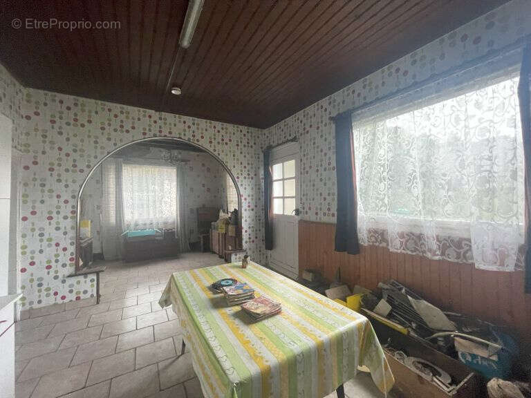 Maison à BEAURAINVILLE