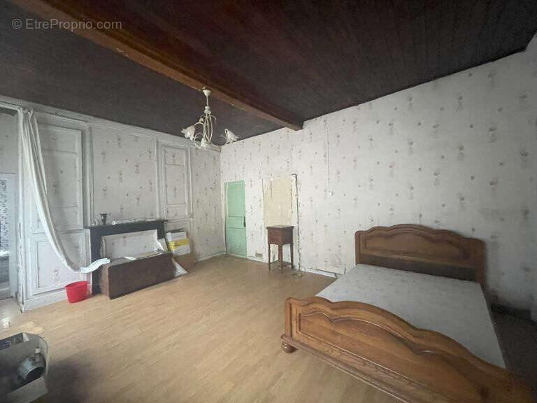 Maison à BEAURAINVILLE