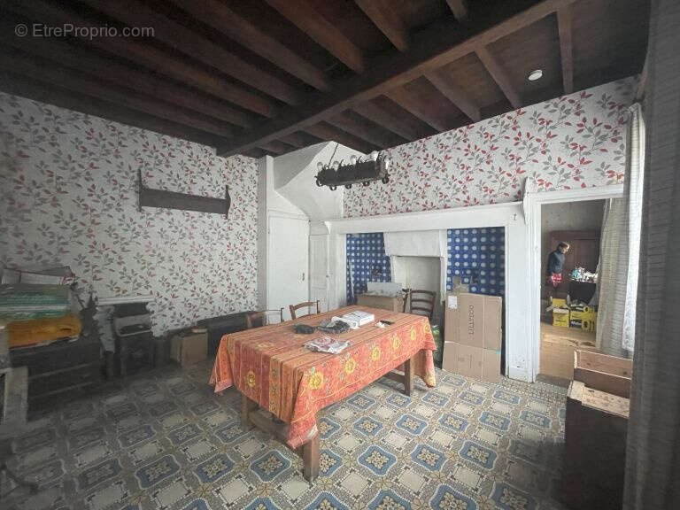 Maison à BEAURAINVILLE