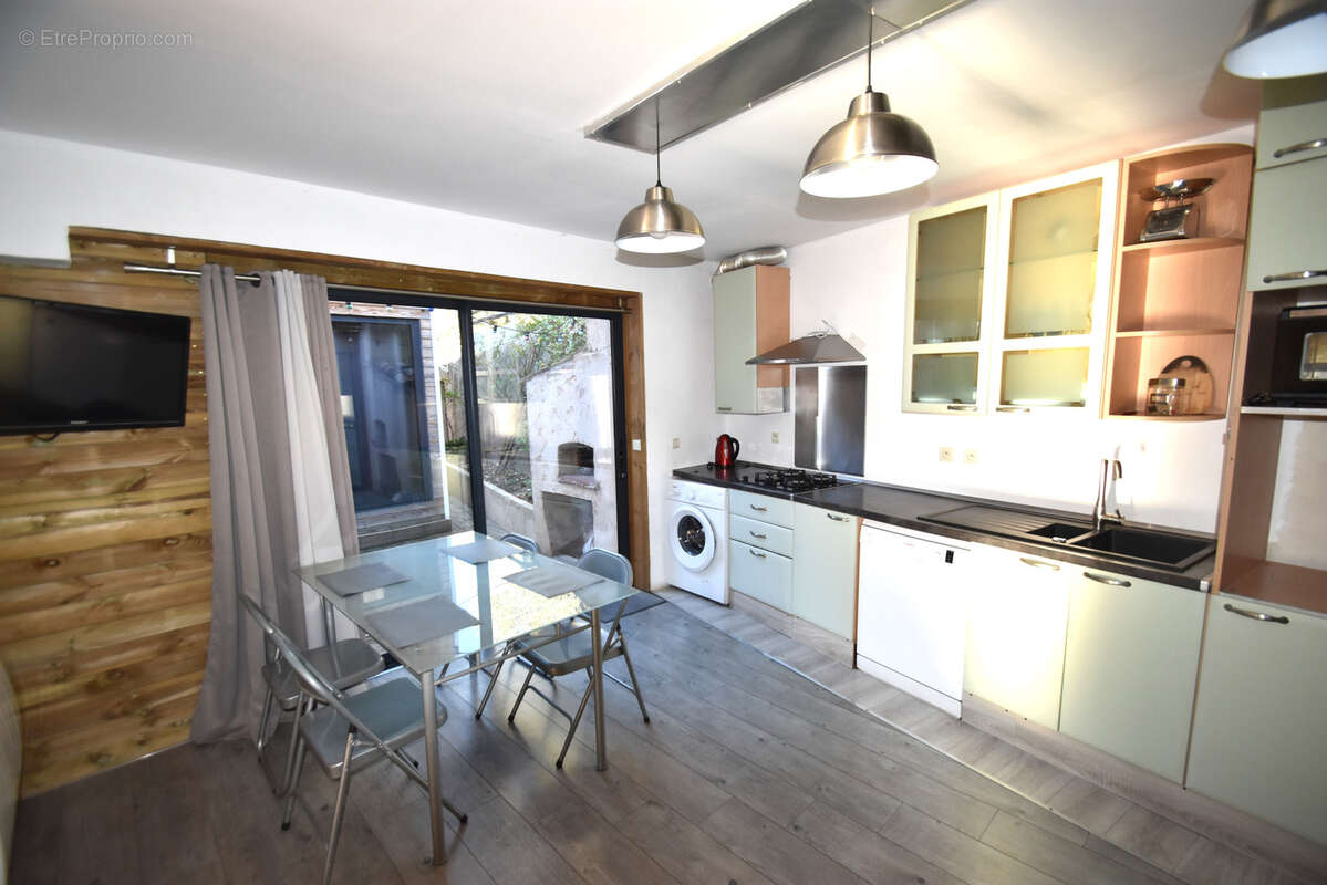 Appartement à CARROS