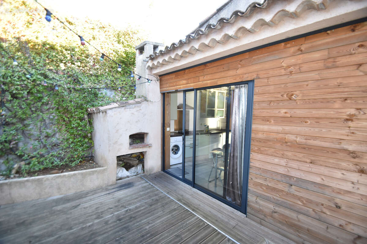 Appartement à CARROS