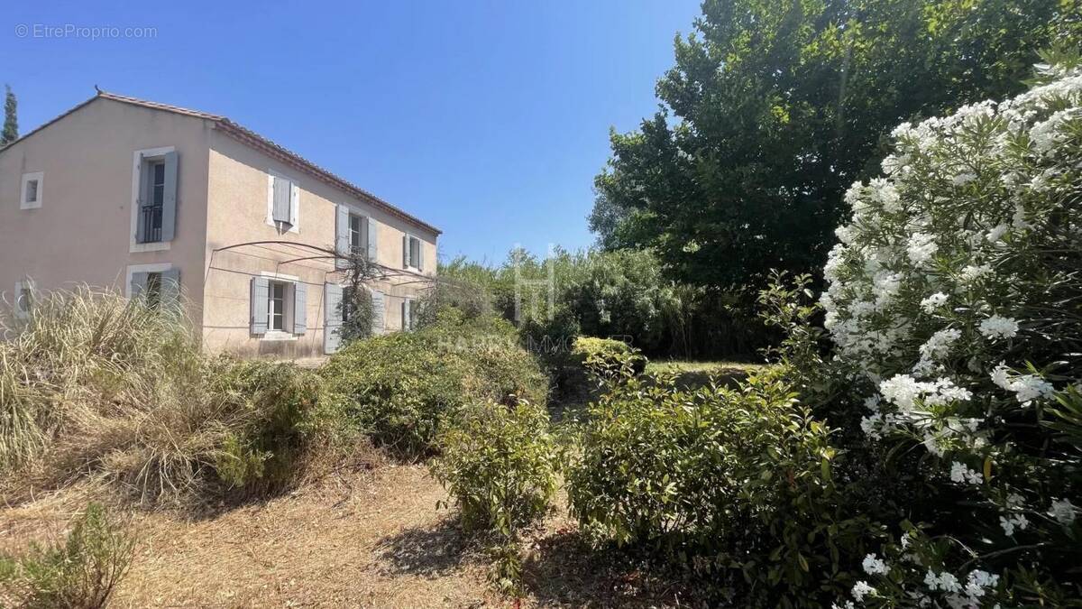 Maison à MAUSSANE-LES-ALPILLES