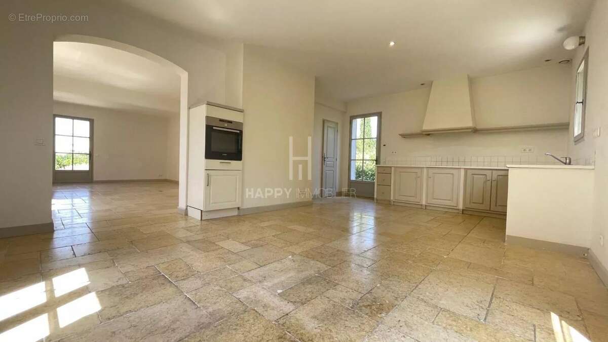 Maison à MAUSSANE-LES-ALPILLES