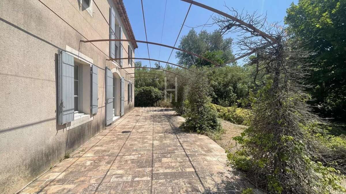 Maison à MAUSSANE-LES-ALPILLES