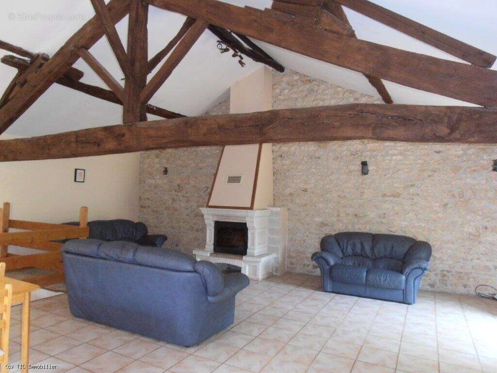 Maison à RUFFEC
