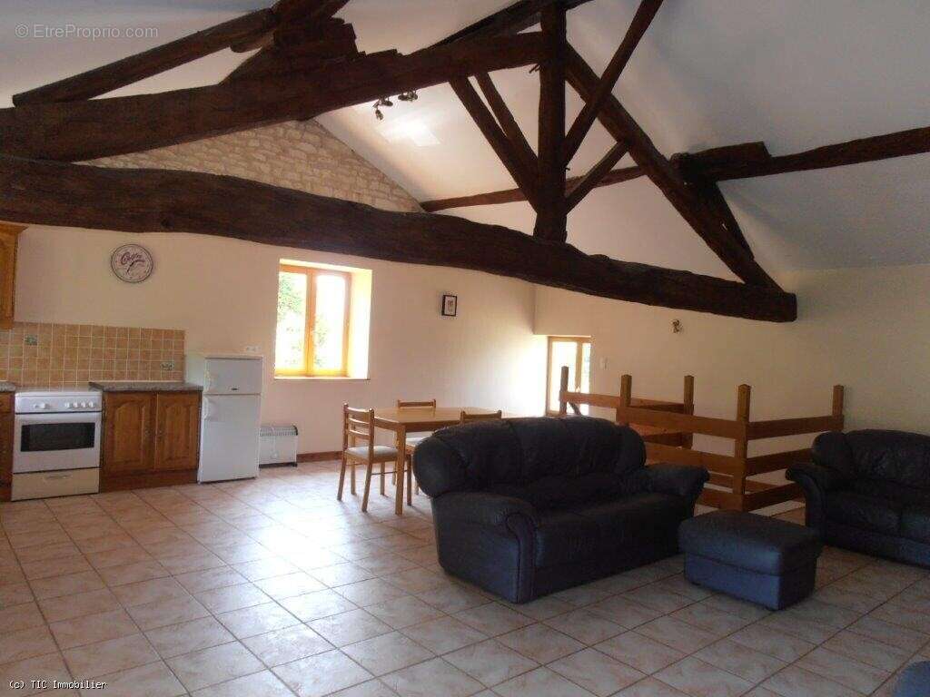 Maison à RUFFEC