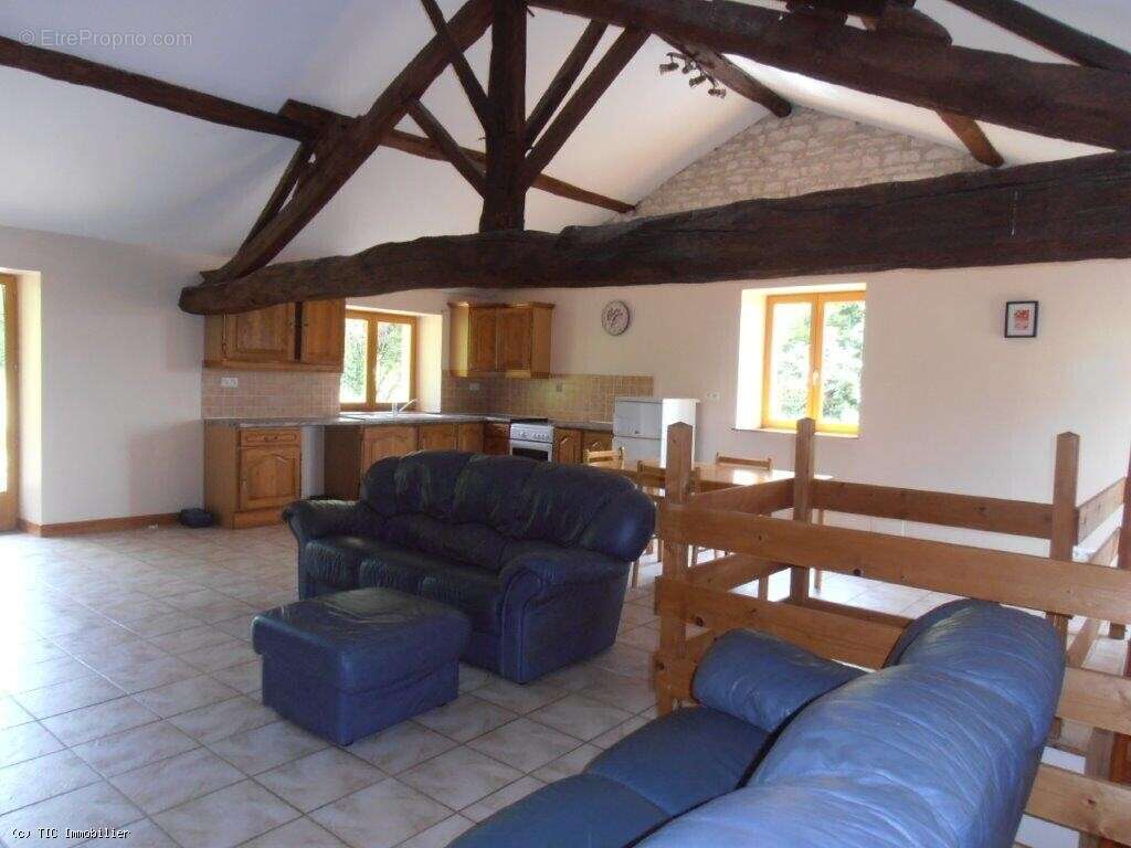 Maison à RUFFEC