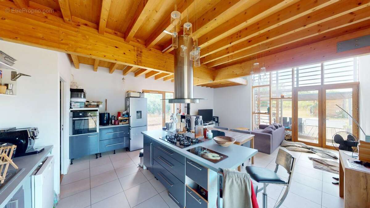 Maison à COSNE-COURS-SUR-LOIRE