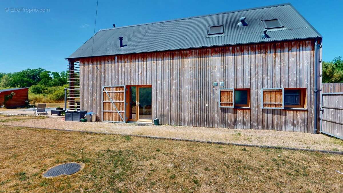 Maison à COSNE-COURS-SUR-LOIRE