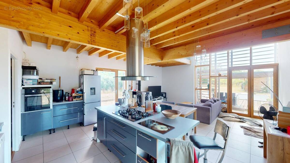 Maison à COSNE-COURS-SUR-LOIRE