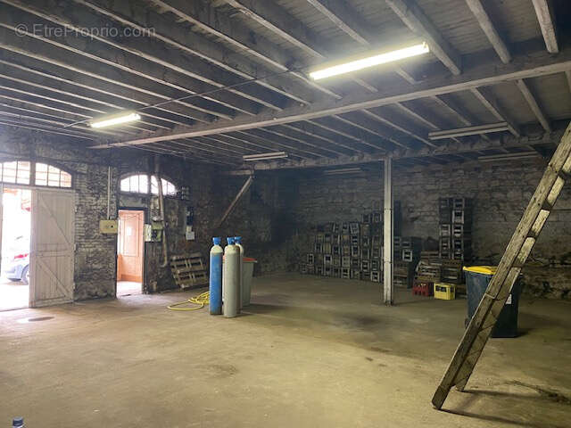 Autre à SAINT-ETIENNE