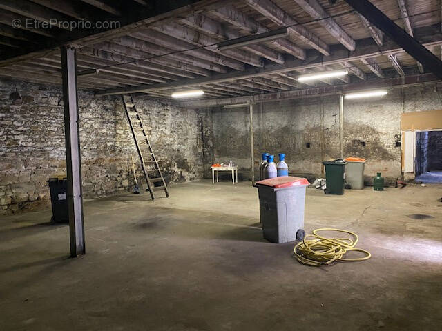 Autre à SAINT-ETIENNE