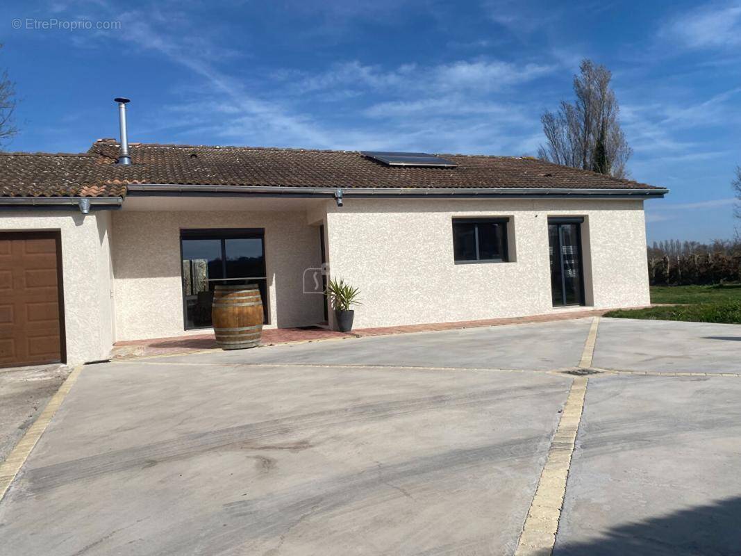 Maison à SAINT-SORLIN-EN-VALLOIRE