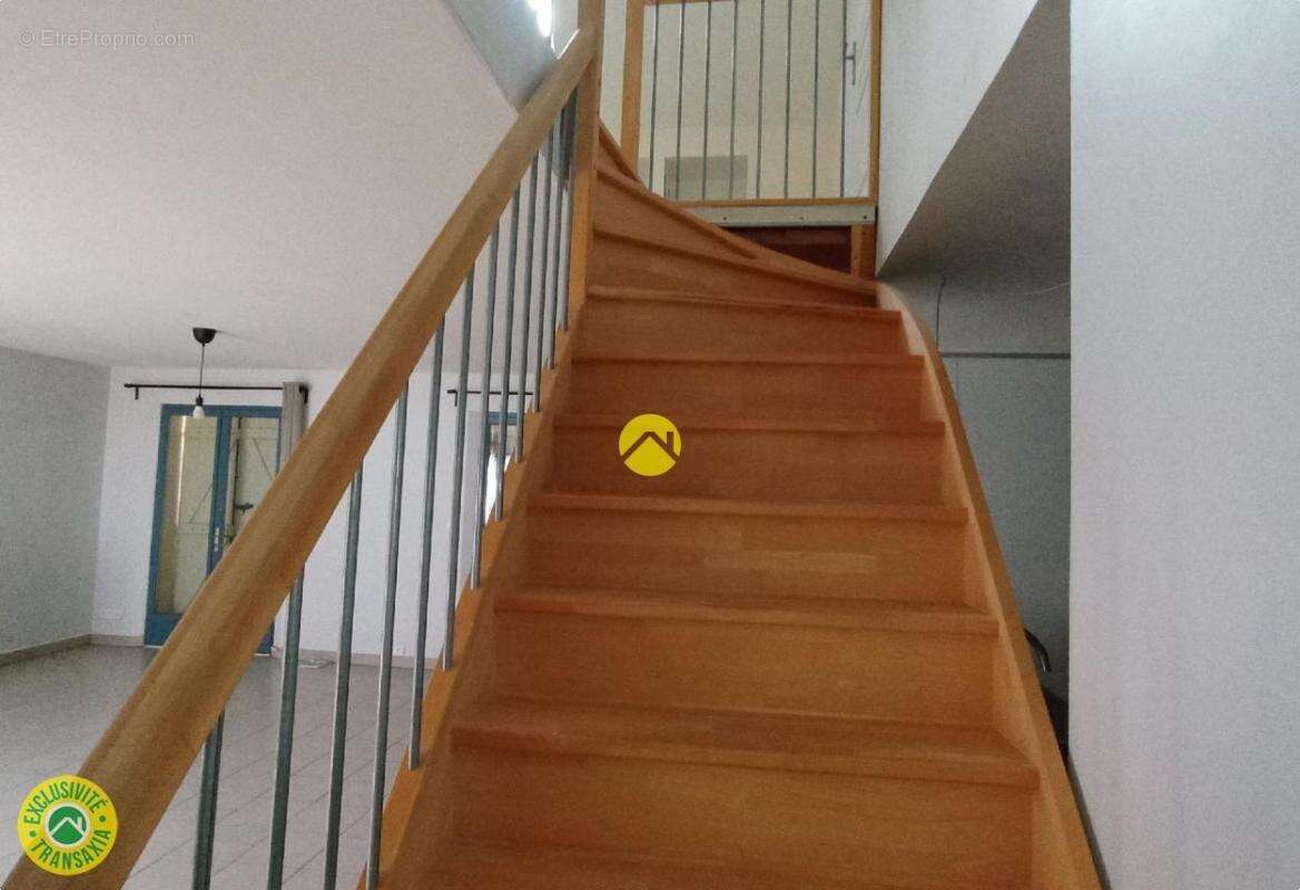 Maison à LA CHAPELLE-SUR-OREUSE