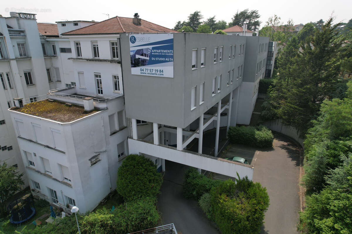 Appartement à SAINT-ETIENNE