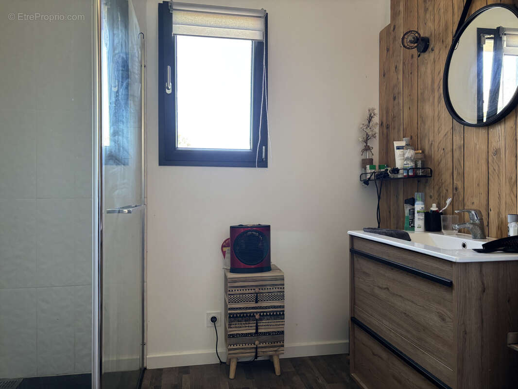 Maison à LE MELE-SUR-SARTHE